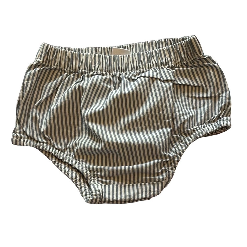 Striped Diaper Cover Gap EUC never worn 6-12 months